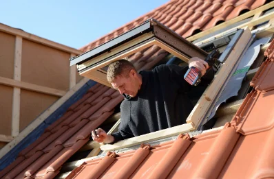 Pose de fenêtres de toit Velux à Rohr